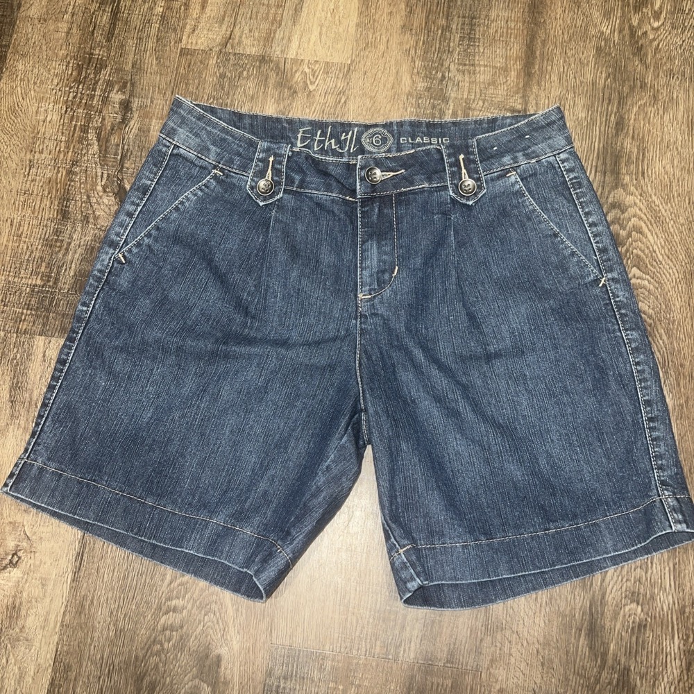 Ethyl Vintage~sz 6~Demin Jean Shorts 90s Vibes Classic
